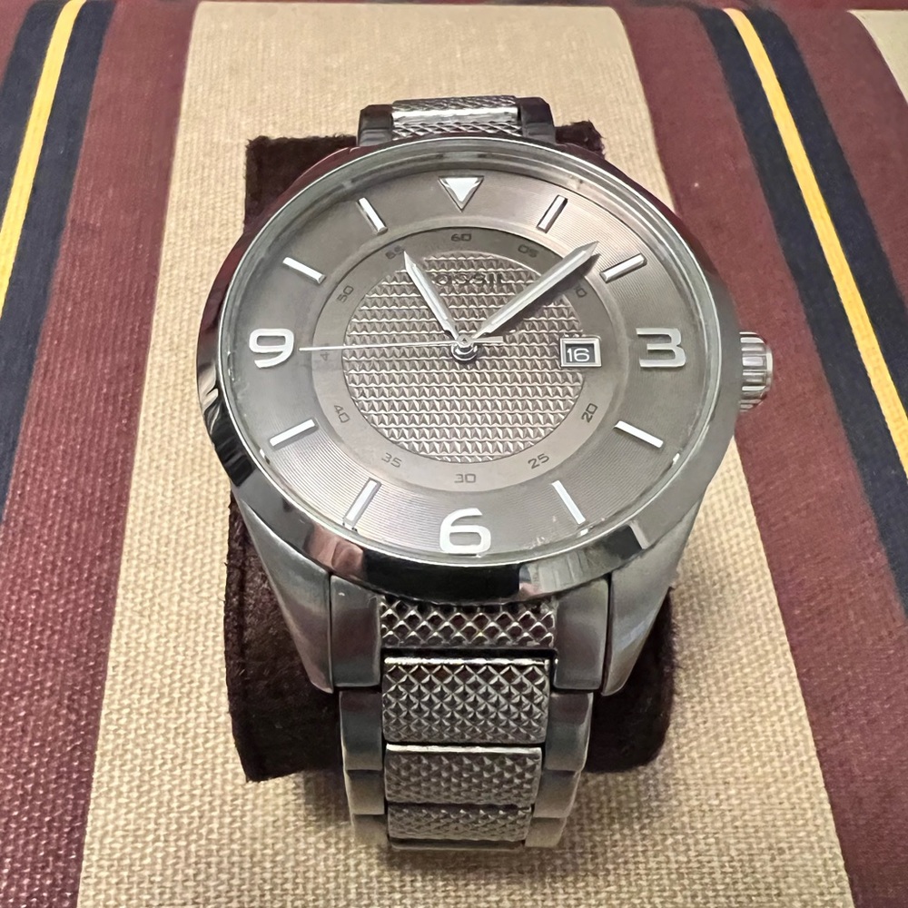Fossil Watch - Modern Silver! - image 1